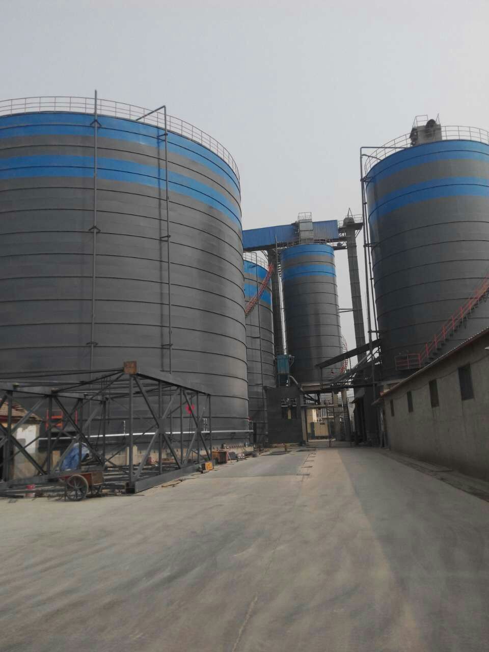 粉煤灰储存库基础怎么建造